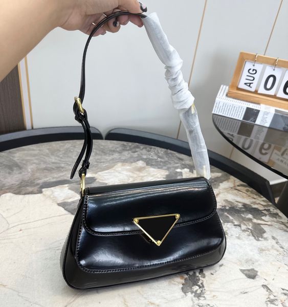 luxurys designer crossbody bag shoulder bag luxurys handbags shiny calf leather material classic womens handbag adjustable shoulder strap de
luxurys designer crossbody bag shoulder bag luxurys handbags shiny calf leather material classic womens handbag adjustable shoulder strap de