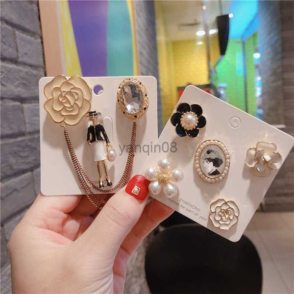 pins brooches new arrival fashion camellia brooch multi-piece set pearl female tassel pin buckle badge corsage jewelry accessories hkd230807, Gray
pins brooches new arrival fashion camellia brooch multi-piece set pearl female tassel pin buckle badge corsage jewelry accessories hkd230807, Gray