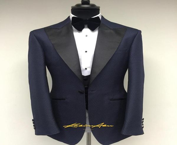 costume homme mariage 2018 peaked lapel one button man groom formal wear wedding suits for men tuxedos terno branco 3 pieces men s8487466, Black;gray
costume homme mariage 2018 peaked lapel one button man groom formal wear wedding suits for men tuxedos terno branco 3 pieces men s8487466, Black;gray