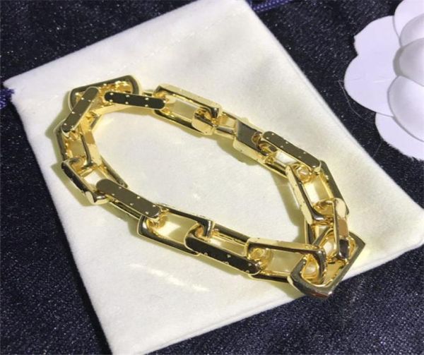luxury letter printed charm bracelets women chain gold bangles lady alphabet bracelet for birthday gift5301475, Golden;silver
luxury letter printed charm bracelets women chain gold bangles lady alphabet bracelet for birthday gift5301475, Golden;silver