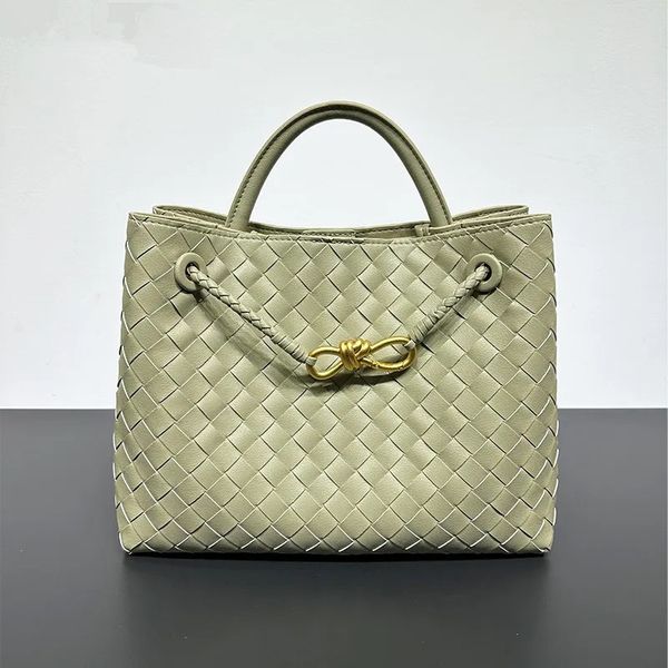 design leather tote bag with braided metal rope strap women's shoulder and crossbody bag luxury bucket bag
design leather tote bag with braided metal rope strap women's shoulder and crossbody bag luxury bucket bag