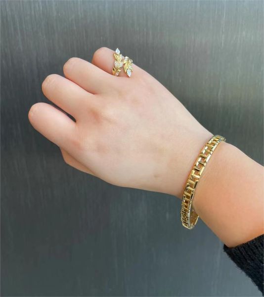 new 18k gold plated bangel 20cm bracelets for men women bracelet ring set boy girl cuff t love 18k women couple fashion designer wedding par, Black
new 18k gold plated bangel 20cm bracelets for men women bracelet ring set boy girl cuff t love 18k women couple fashion designer wedding par, Black