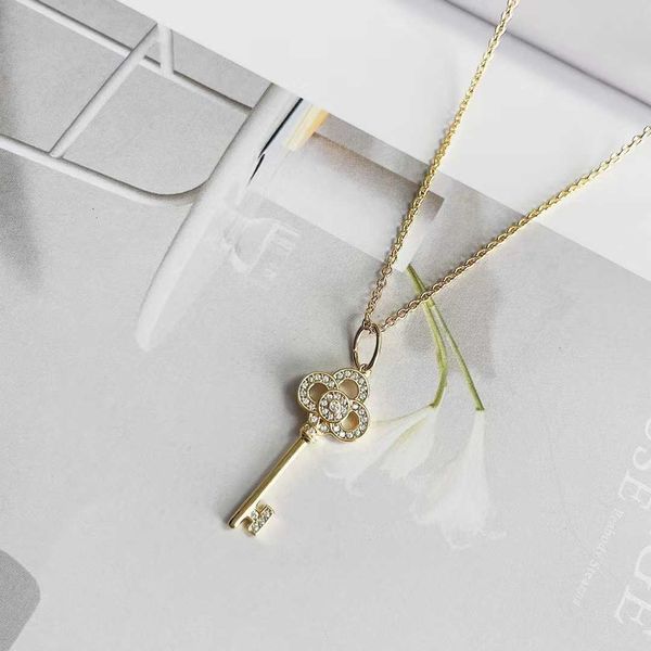 fashion sliver gold small luxury classic chain link key initial necklaces for women girls mom daughter lovers designer jewelry diamond party, Silver
fashion sliver gold small luxury classic chain link key initial necklaces for women girls mom daughter lovers designer jewelry diamond party, Silver
