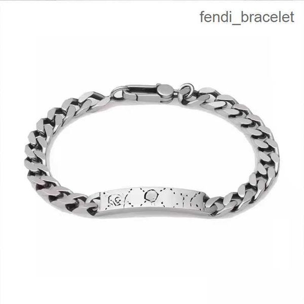 luxury designer bracelet silver charm gift hip hop women mens bracelets 16cm 18cm 20cm trendy cuban chain stainless steel cuff bangle couple, Black
luxury designer bracelet silver charm gift hip hop women mens bracelets 16cm 18cm 20cm trendy cuban chain stainless steel cuff bangle couple, Black