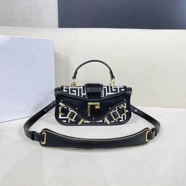 bama metal chain designer bag 10 colors shoulder bags women fashion small tote bag b letter leather designer handbag soft handle crossbody b
bama metal chain designer bag 10 colors shoulder bags women fashion small tote bag b letter leather designer handbag soft handle crossbody b