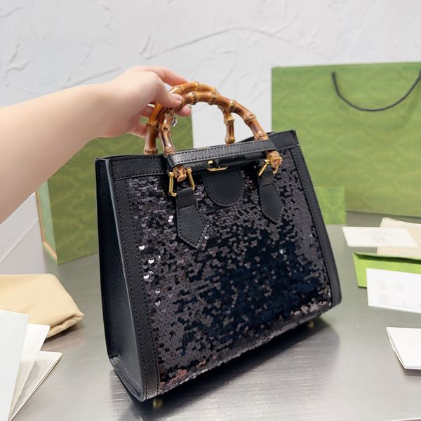 designer luxury women totes ladies fashion handbags classic cross body wallet large capacity daily shopping bag soft leather purse
designer luxury women totes ladies fashion handbags classic cross body wallet large capacity daily shopping bag soft leather purse