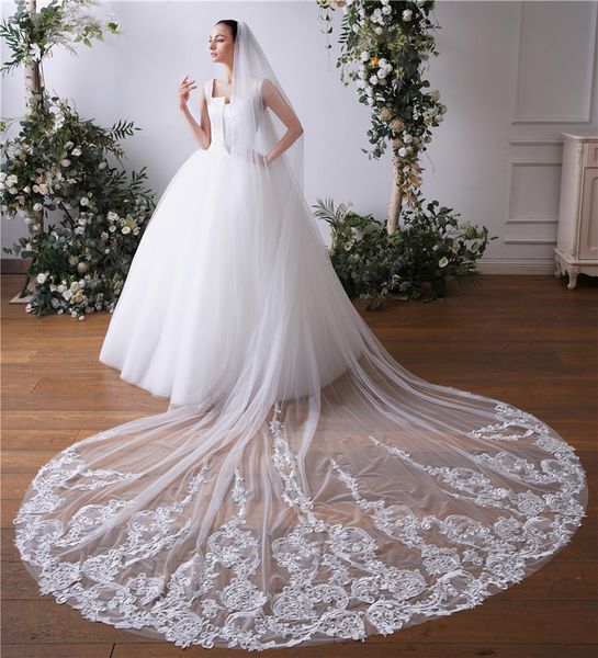 handmade luxury wedding veil long applique edge 1-layer romantic long bridal veils cathedral length 3 meters soft tulle for bride with comb, Black
handmade luxury wedding veil long applique edge 1-layer romantic long bridal veils cathedral length 3 meters soft tulle for bride with comb, Black