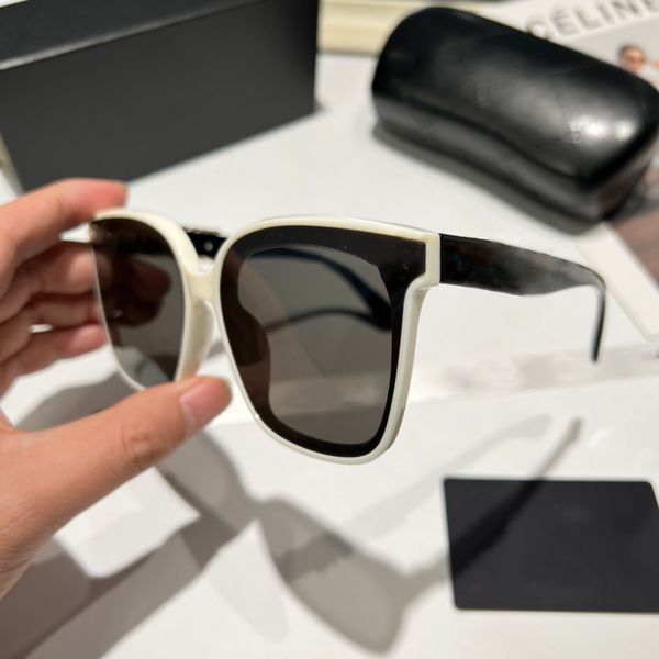 polarized sunglasses female song zuer star with folding driving trend sunshade sunglasses fashion sunglasses simple personality polarizing g, White;black
polarized sunglasses female song zuer star with folding driving trend sunshade sunglasses fashion sunglasses simple personality polarizing g, White;black