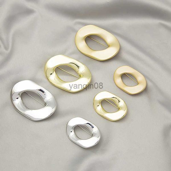 pins brooches fashion european and american retro glossy irregular geometric brooch for women men's clothing accessories hkd230807, Gray
pins brooches fashion european and american retro glossy irregular geometric brooch for women men's clothing accessories hkd230807, Gray