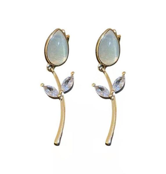 2022 spring opal tulip studs 925 silver needle lady fashion earrings simple personality birthday gift87598487369277, Golden;silver
2022 spring opal tulip studs 925 silver needle lady fashion earrings simple personality birthday gift87598487369277, Golden;silver