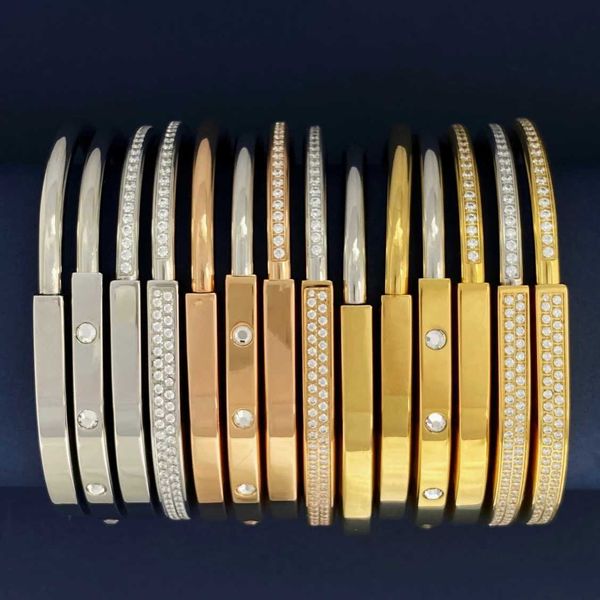 miss premium tiffay same rose gold diamond bracelet light luxury small u-shaped lock bracelet valentine's day gift, Black
miss premium tiffay same rose gold diamond bracelet light luxury small u-shaped lock bracelet valentine's day gift, Black