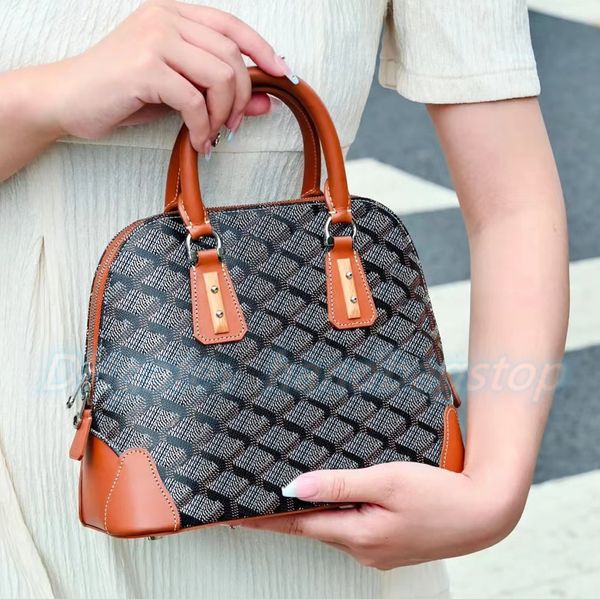 handle luxury fashion purses clutch bags 7a quality pochette designer handbag hobo bags mens totes crossbody shoulder bags womens weekend tr
handle luxury fashion purses clutch bags 7a quality pochette designer handbag hobo bags mens totes crossbody shoulder bags womens weekend tr