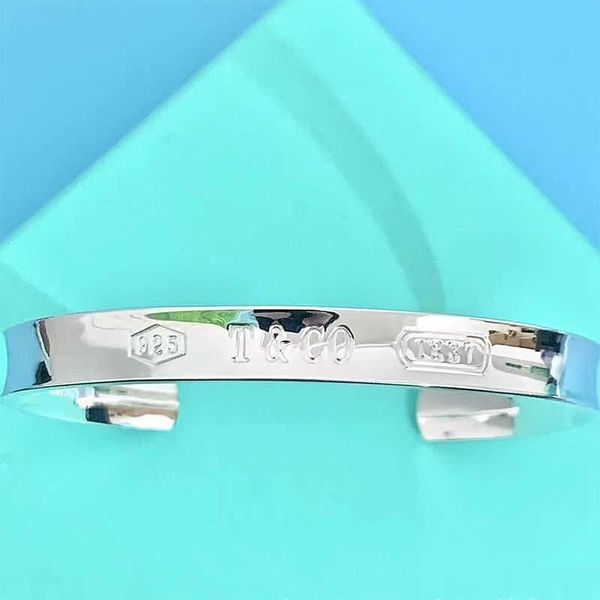 tiffay 1837 series bracelet s925 sterling silver open fashion simple generous gifts for men and women, Black
tiffay 1837 series bracelet s925 sterling silver open fashion simple generous gifts for men and women, Black