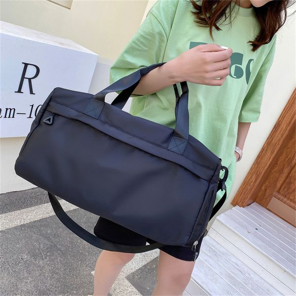 yoga bag, outdoor fitness bag, training, fitness, travel, handbag, yoga mat, sports bag with compartments
yoga bag, outdoor fitness bag, training, fitness, travel, handbag, yoga mat, sports bag with compartments