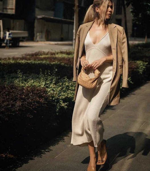 authentic abottegas vneta knitted jodie bag lady classic ladies designer bags mini knotted handbag female cloud cowhide underarm dumpling jo
authentic abottegas vneta knitted jodie bag lady classic ladies designer bags mini knotted handbag female cloud cowhide underarm dumpling jo