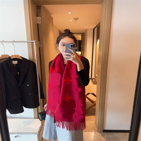 yy2023 luxury v designer scarf pashmina for designers warm scarfs fashion classic men and women cashmere long shawl aaa, Blue;gray
yy2023 luxury v designer scarf pashmina for designers warm scarfs fashion classic men and women cashmere long shawl aaa, Blue;gray