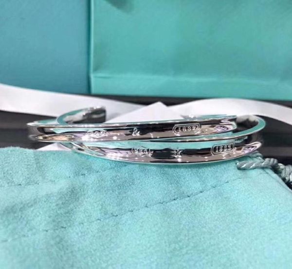 luxurys designer charm bracelets bangles for women fashion jewelry charms jewelrys accessories fashions classic good nice8175662, Golden;silver
luxurys designer charm bracelets bangles for women fashion jewelry charms jewelrys accessories fashions classic good nice8175662, Golden;silver