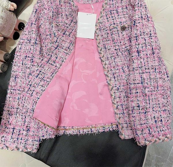 chan ccc 2023 designer jacket women coats designer women jacket designer fashion cc chains tweed jacket camellia jackets women cardigan moth, Black;brown
chan ccc 2023 designer jacket women coats designer women jacket designer fashion cc chains tweed jacket camellia jackets women cardigan moth, Black;brown
