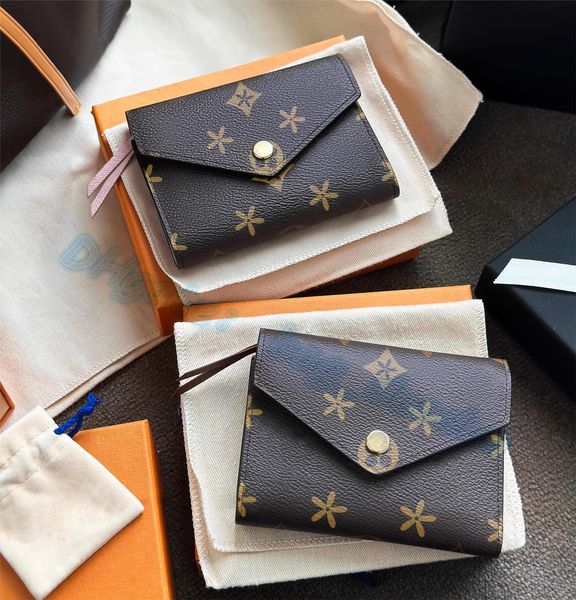 fashion women men brown flower rosalie victorine wallet luxury purse m41938 handbag leather man designer vacation wallets coin purses emboss, Red;black
fashion women men brown flower rosalie victorine wallet luxury purse m41938 handbag leather man designer vacation wallets coin purses emboss, Red;black