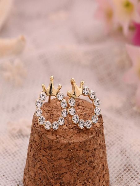 women girl gold plated crown crystal round stud cute rhinestone earring summer beach jewelry fashion accessories4313011, Golden;silver
women girl gold plated crown crystal round stud cute rhinestone earring summer beach jewelry fashion accessories4313011, Golden;silver