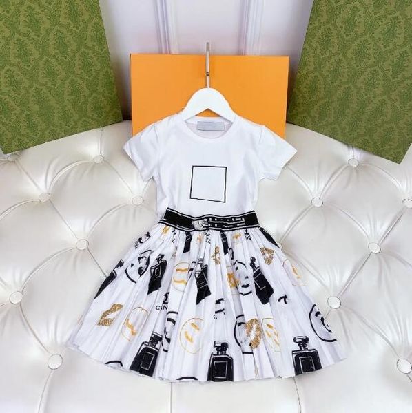 baby set kid skirt kid designer dress baby clothes kids clothes luxury brand summer shorts sleeve with wave sign 90-160 black white
baby set kid skirt kid designer dress baby clothes kids clothes luxury brand summer shorts sleeve with wave sign 90-160 black white