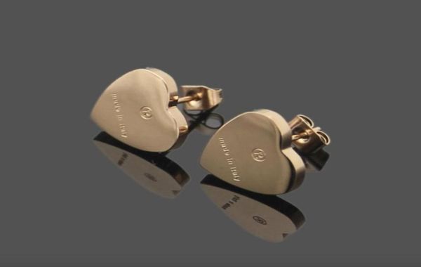 fashions big famous brands 316l titanium steel stud earring luxury heart shape brand women charm love earrings fashion jewelry88981842021, Golden;silver
fashions big famous brands 316l titanium steel stud earring luxury heart shape brand women charm love earrings fashion jewelry88981842021, Golden;silver