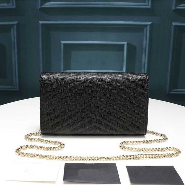 01740 luxurys designers women classic brands shoulder bags totes quality handbags purses leather lady gold buckle chain fashion bag crossbod
01740 luxurys designers women classic brands shoulder bags totes quality handbags purses leather lady gold buckle chain fashion bag crossbod