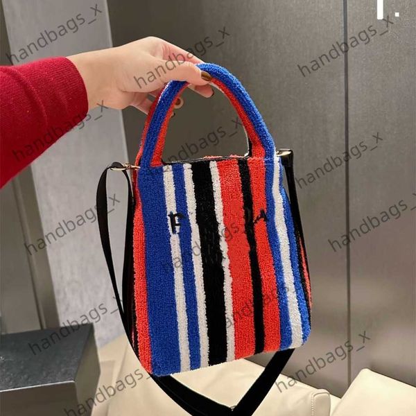 p mobile bag casual color vertical stripe new fashion women's bag one shoulder oblique span vertical small square bag e2q5
p mobile bag casual color vertical stripe new fashion women's bag one shoulder oblique span vertical small square bag e2q5