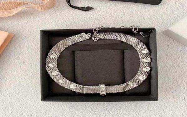 miu 21 mesh retro threedimensional bow crystal hollow light short chain necklace allmatch57190058284687, Silver
miu 21 mesh retro threedimensional bow crystal hollow light short chain necklace allmatch57190058284687, Silver