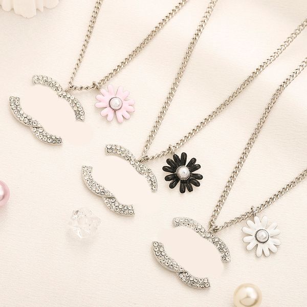 luxurys designer pendant necklaces for women luxury stainless steel necklace highly quality choker chains jewelry accessories 18k plated gol, Silver
luxurys designer pendant necklaces for women luxury stainless steel necklace highly quality choker chains jewelry accessories 18k plated gol, Silver