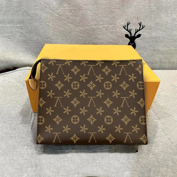 classic designer pochette voyage wash vanity handbag bags luxurys genuine leather original pochette briefcase bag womens mens tote shoulder
classic designer pochette voyage wash vanity handbag bags luxurys genuine leather original pochette briefcase bag womens mens tote shoulder
