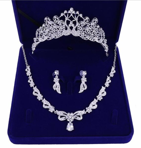romantic beaded crystal three pieces bridal jewelry sets bride necklace earring crown hair tiaras wedding party accessories 743729, White
romantic beaded crystal three pieces bridal jewelry sets bride necklace earring crown hair tiaras wedding party accessories 743729, White