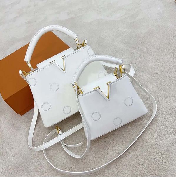 10a woody tote capucines tote bag women plain handbags purse genuine leather long strap embroidered letter golden hardware crossbody shoulde
10a woody tote capucines tote bag women plain handbags purse genuine leather long strap embroidered letter golden hardware crossbody shoulde