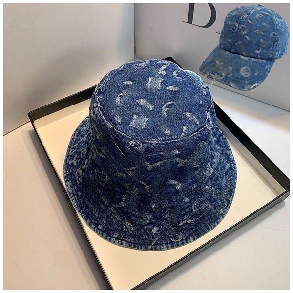 designer new fisherman cap luxury duck tongue cap brand fashion letter cap outdoor travel large brim sun hat couple exclusive, Blue;gray
designer new fisherman cap luxury duck tongue cap brand fashion letter cap outdoor travel large brim sun hat couple exclusive, Blue;gray