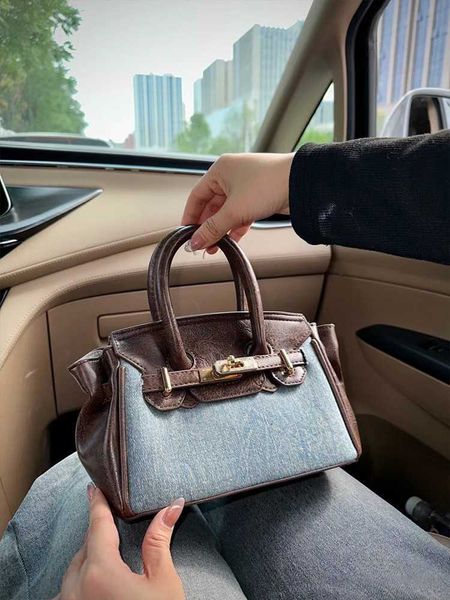 luxury h ermes brikiss evening bags for women online store denim bag 2023 new highend texture niche contrast color handbag single shoulder w
luxury h ermes brikiss evening bags for women online store denim bag 2023 new highend texture niche contrast color handbag single shoulder w