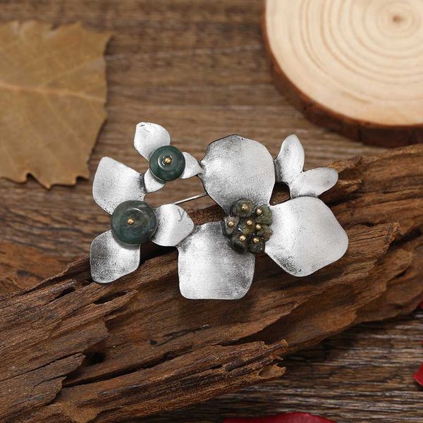 pins brooches muylinda flower leaves stone brooch vintage metal brooches and pins women large banquet pin accessories gift for women hkd2308, Gray
pins brooches muylinda flower leaves stone brooch vintage metal brooches and pins women large banquet pin accessories gift for women hkd2308, Gray