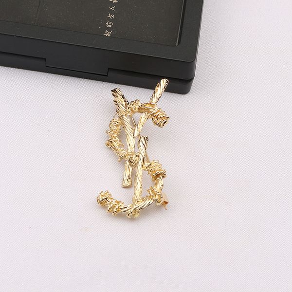 classical brooch designer letter retro gift gold color pins women fashion broche large beads female clothes suit alloy brooch for hats class, Gray
classical brooch designer letter retro gift gold color pins women fashion broche large beads female clothes suit alloy brooch for hats class, Gray