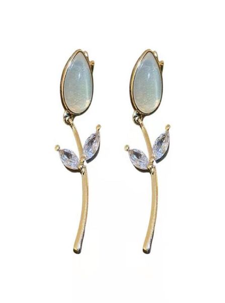 2022 spring opal tulip studs 925 silver needle lady fashion earrings simple personality birthday gift87598484794926, Golden;silver
2022 spring opal tulip studs 925 silver needle lady fashion earrings simple personality birthday gift87598484794926, Golden;silver