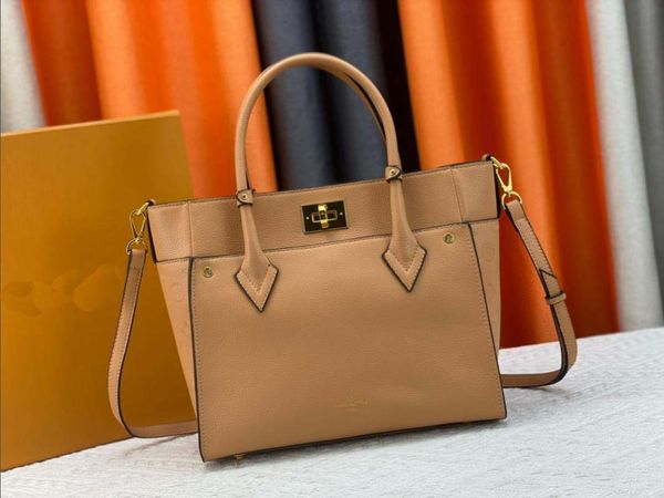 genuine leather bag women handbags designers shoulder messenger bags purse female classic handbag tote women satchel
genuine leather bag women handbags designers shoulder messenger bags purse female classic handbag tote women satchel
