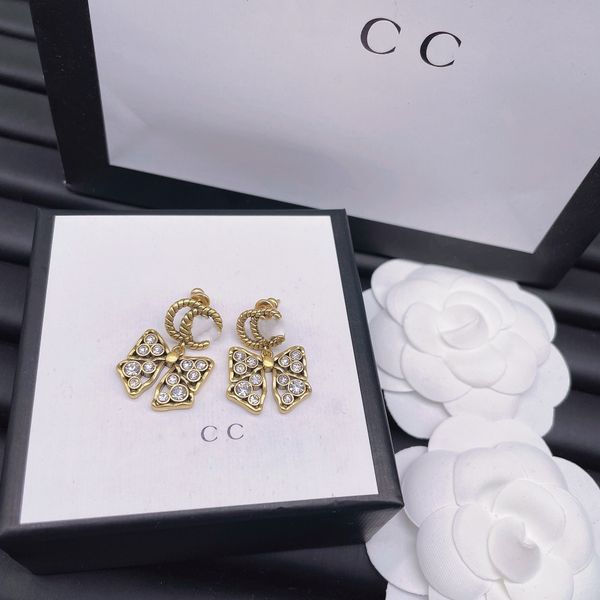 uu designer earrings starfish designer earrings for women new fashion earring love earrings brand simple letters diamond lady jewelry ear st, Golden;silver
uu designer earrings starfish designer earrings for women new fashion earring love earrings brand simple letters diamond lady jewelry ear st, Golden;silver