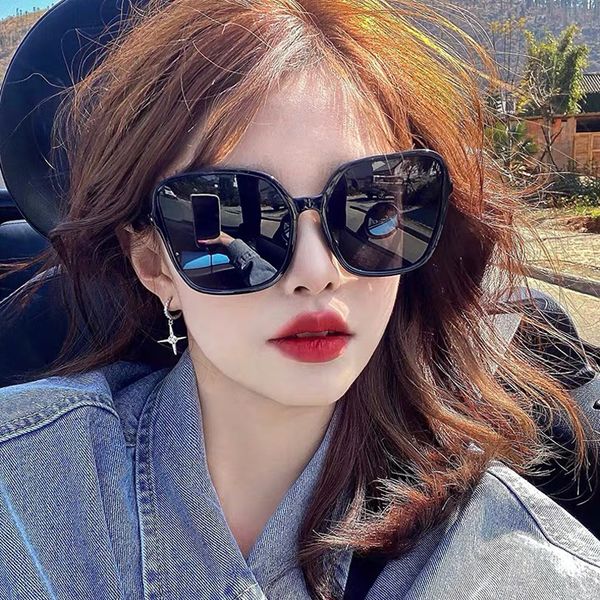 internet celebrity designer classic luxury global fashion square frame extraordinary retro temperament sunglasses, White;black
internet celebrity designer classic luxury global fashion square frame extraordinary retro temperament sunglasses, White;black