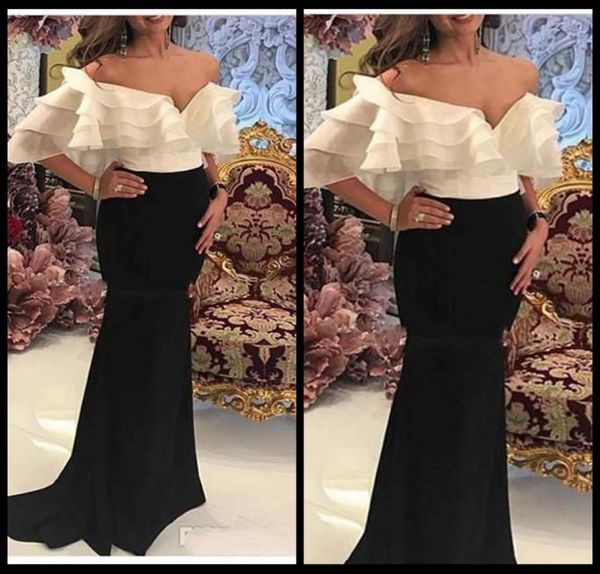 simple off shoulder prom dresses long mermaid white tiered chiffon evening party gown black skirt vestidos de fiesta3323910
simple off shoulder prom dresses long mermaid white tiered chiffon evening party gown black skirt vestidos de fiesta3323910