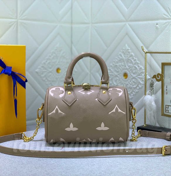 women's bags travel bag m46575 handbag luxury designer speedy 20 tourterelle gray empreinte embossed grained cowhide leather microfiber
women's bags travel bag m46575 handbag luxury designer speedy 20 tourterelle gray empreinte embossed grained cowhide leather microfiber