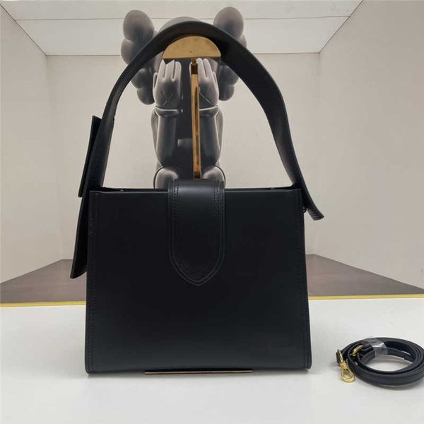 classic lady qualiy designer handbags ladies jacquemes bags brand small belt underarm fashionable and large capacity layer cowhide square on
classic lady qualiy designer handbags ladies jacquemes bags brand small belt underarm fashionable and large capacity layer cowhide square on