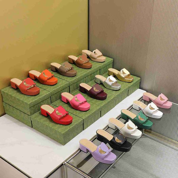 slippers open mold carefully made, big brand celebrity favorite luxury goods casts classic foot trying very comfortable platform slippers si, Black
slippers open mold carefully made, big brand celebrity favorite luxury goods casts classic foot trying very comfortable platform slippers si, Black