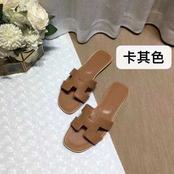 designer shoes summer 2023 slipper oran slippers women's bear baida sandal herm color matching leather flat sandals for tourism litchi
designer shoes summer 2023 slipper oran slippers women's bear baida sandal herm color matching leather flat sandals for tourism litchi