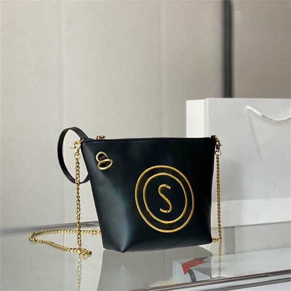 unusual designer bag leather handbags chain buckle women fashion letters printed shoulder bags luxury simple crossbody purses 221115
unusual designer bag leather handbags chain buckle women fashion letters printed shoulder bags luxury simple crossbody purses 221115