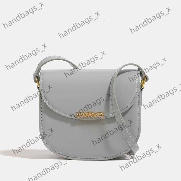 triumphal saddle bag summer new high grade genuine leather cross shoulder mini bag temperament women's bag 394m
triumphal saddle bag summer new high grade genuine leather cross shoulder mini bag temperament women's bag 394m