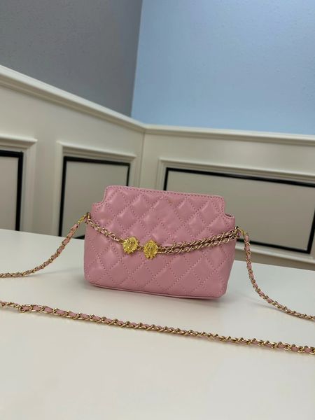 spring new luxury fashion designer women's luxury chain bag cute retro wild beauty sheepskin material single shoulder crossbody bag
spring new luxury fashion designer women's luxury chain bag cute retro wild beauty sheepskin material single shoulder crossbody bag