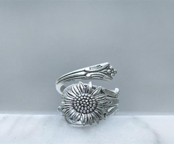cluster rings bohemia silver color ring flower spoon daisy for women female wild boho jewelry accessories6950408, Golden;silver
cluster rings bohemia silver color ring flower spoon daisy for women female wild boho jewelry accessories6950408, Golden;silver